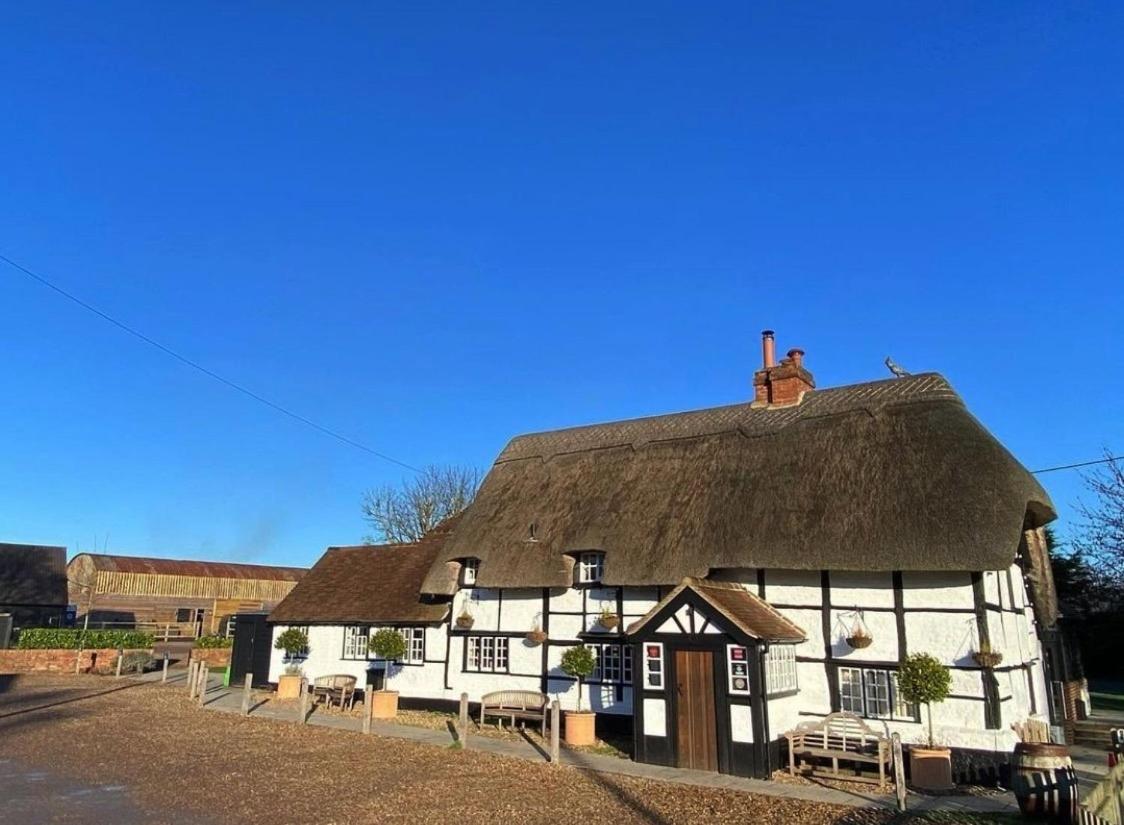 The Bottle & Glass Inn Harpsden Exteriör bild